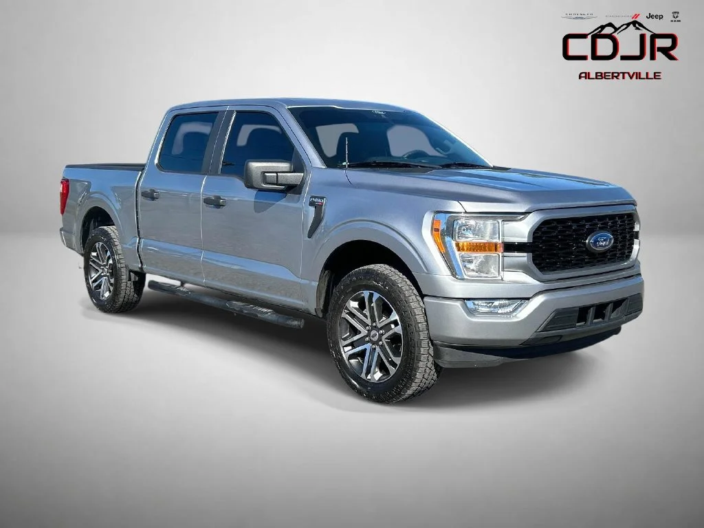Used 2021 Silver Ford XL image 1