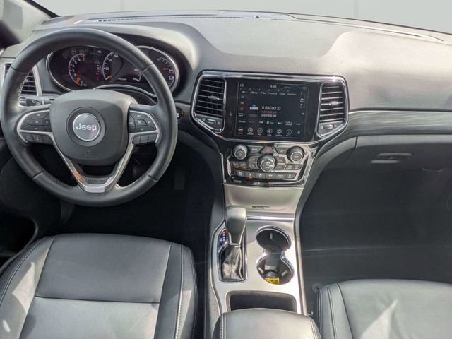 Used 2022 Black Jeep Laredo E image 14