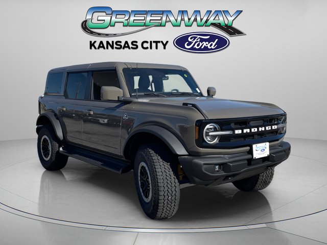 2025 Ford Bronco Outer Banks®