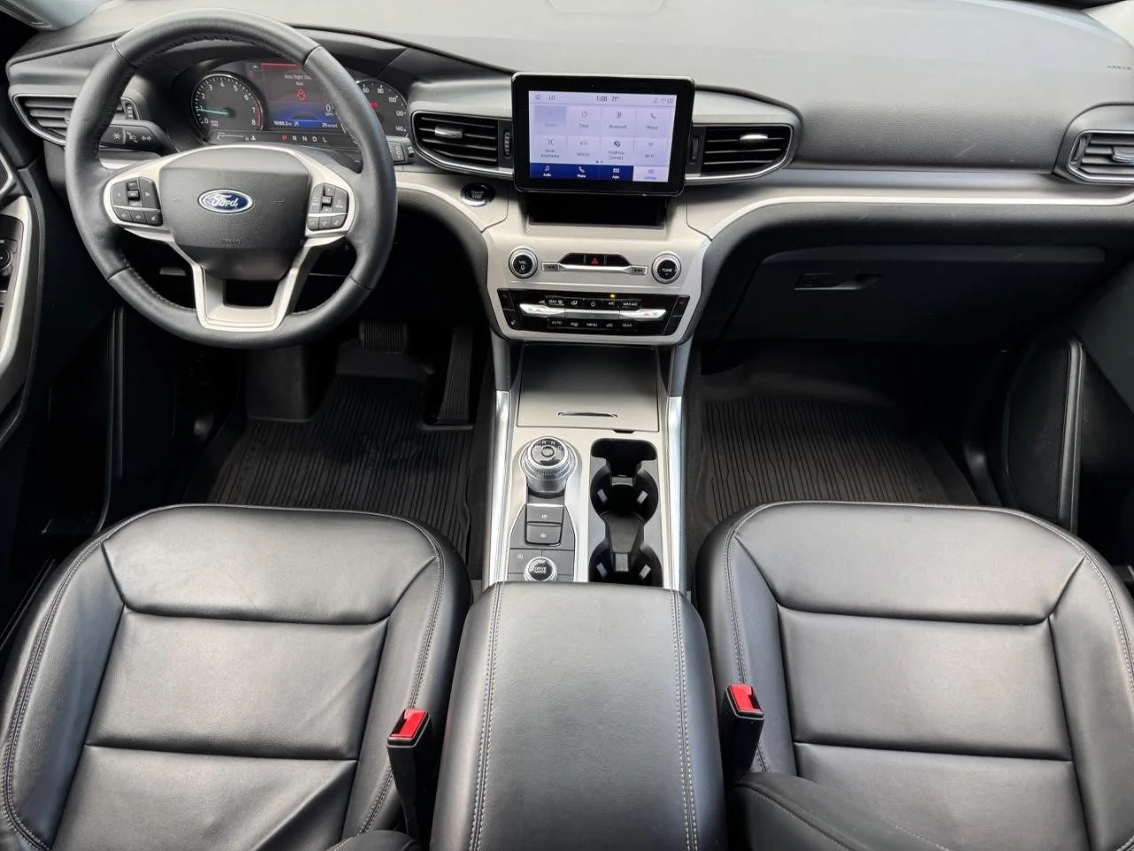 Used 2023 Iconic Silver Ford XLT image 13