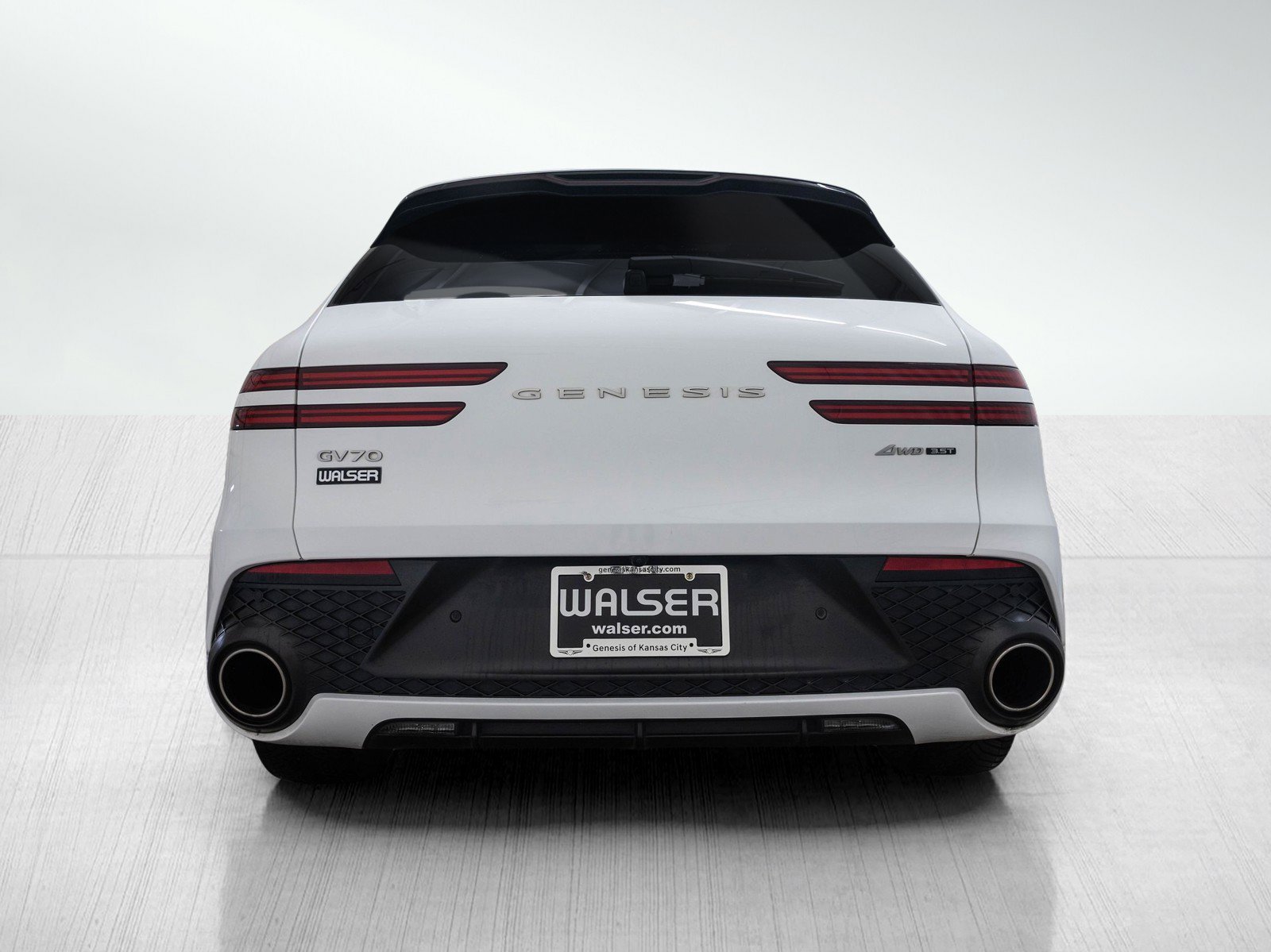 Used 2022 Alta White Genesis 3.5T Sport Prestige image 4