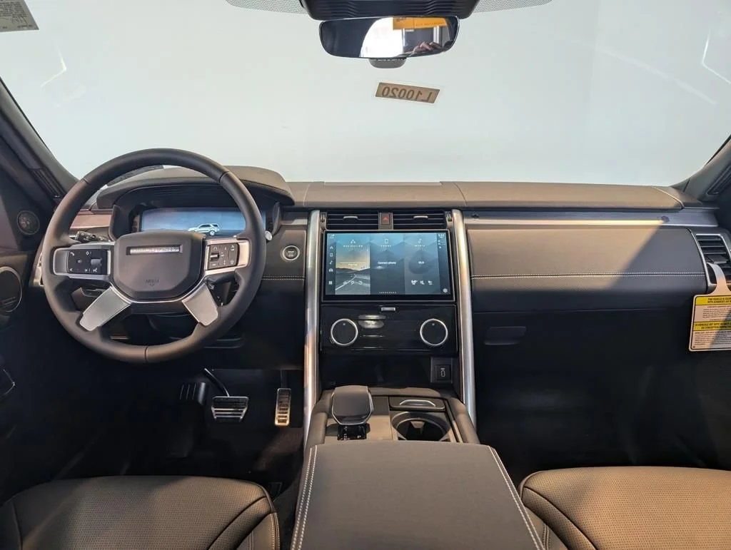 New 2026 Carpathian Grey Land Rover  image 13