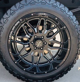 Used 2021 BLACK Chevrolet Custom image 11