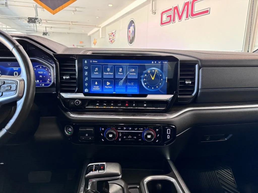 2024 Chevrolet Silverado 1500 LTZ - Photo 18