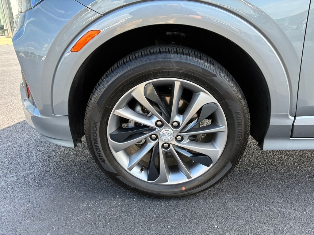 Used 2023 Gray Buick Select image 7