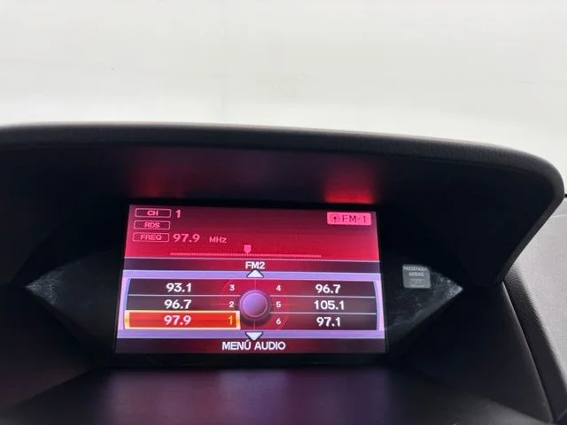 Used 2014  Acura Technology Package image 16