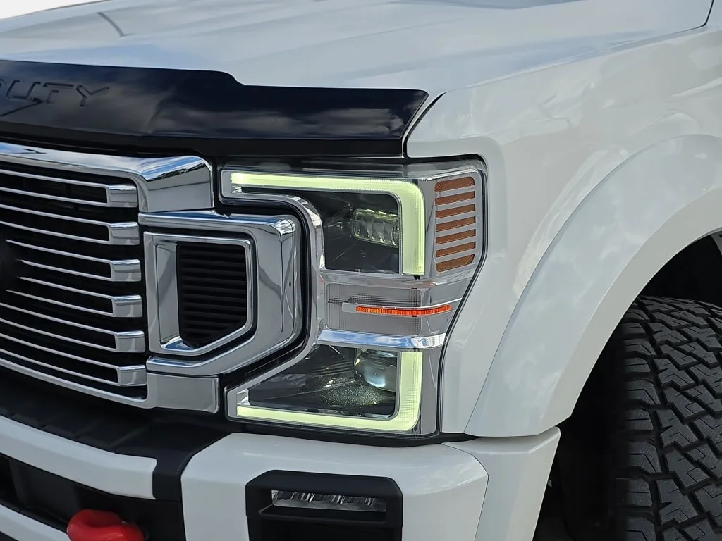 Used 2021 White Metallic Ford Platinum image 30