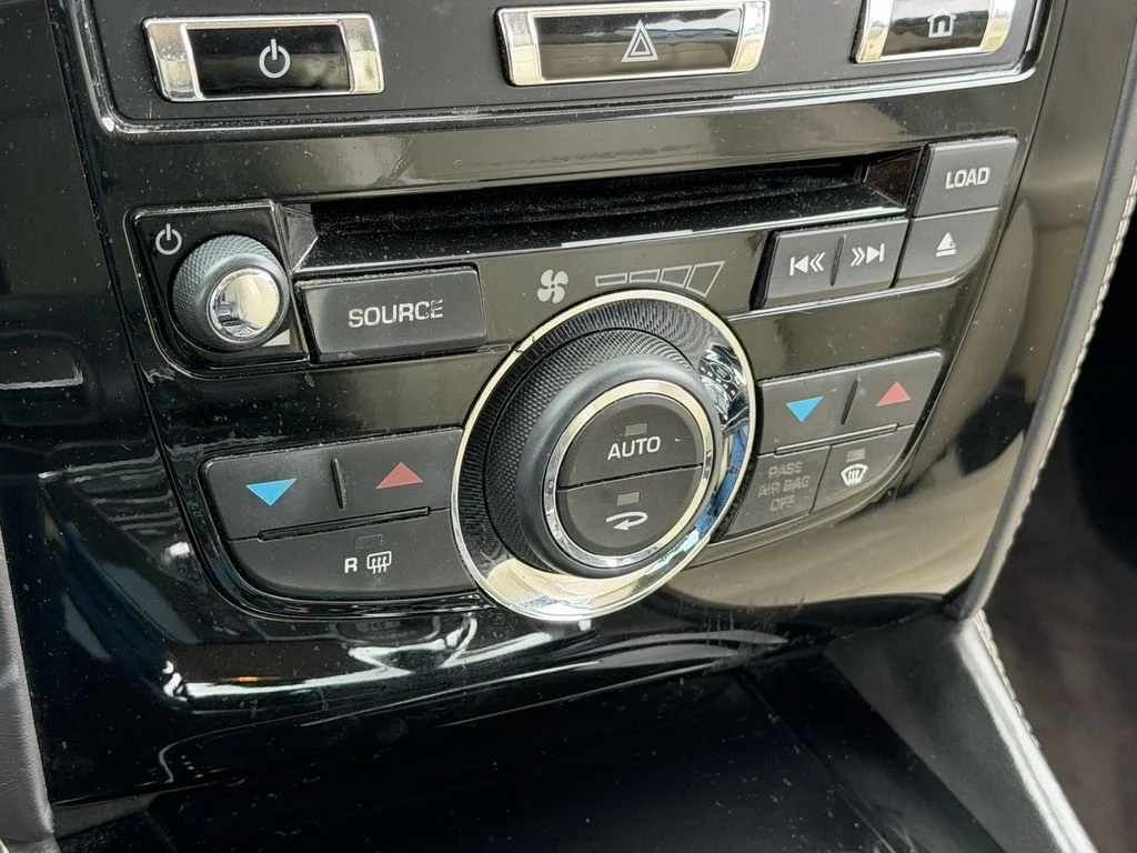 Used 2013 Blue Jaguar Base image 21
