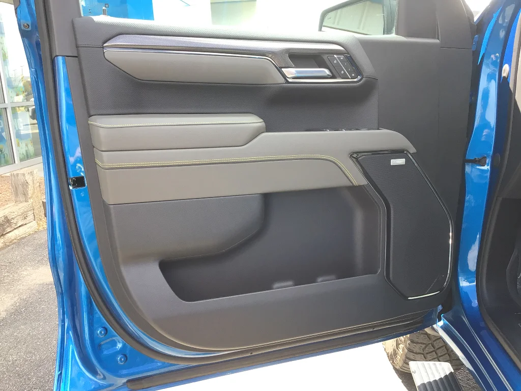 Used 2022 Glacier Blue Metallic Chevrolet ZR2 image 11