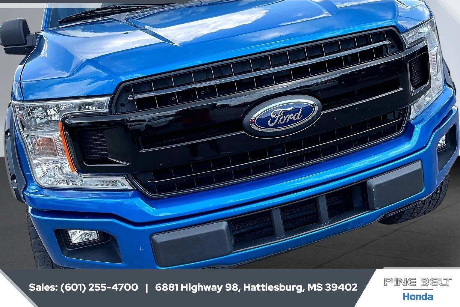Used 2019 Velocity Blue Ford XLT image 21