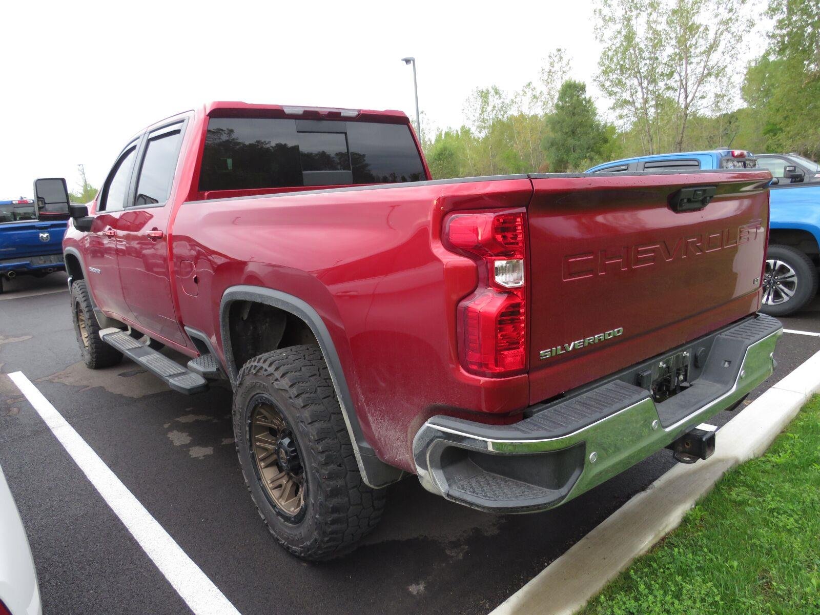 Used 2024 Radiant Red Tintcoat Chevrolet LT image 9