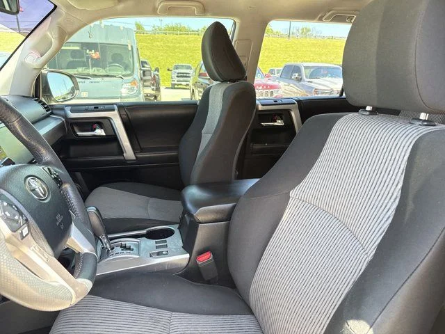 Used 2021 White Toyota SR5 image 5