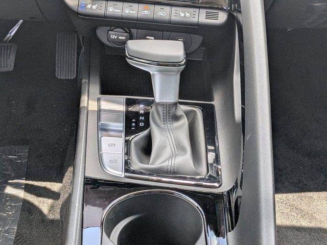 2025 Hyundai Elantra Limited - Photo 41