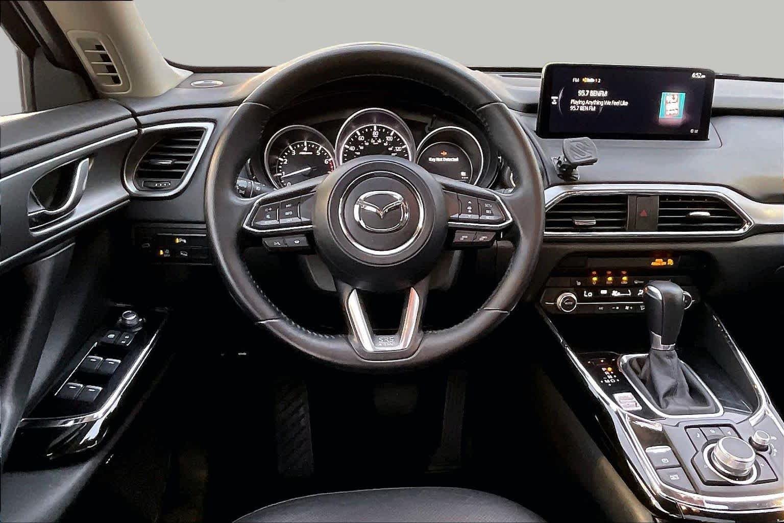 Used 2021 Snowflake White Pearl Mica Mazda Touring image 6