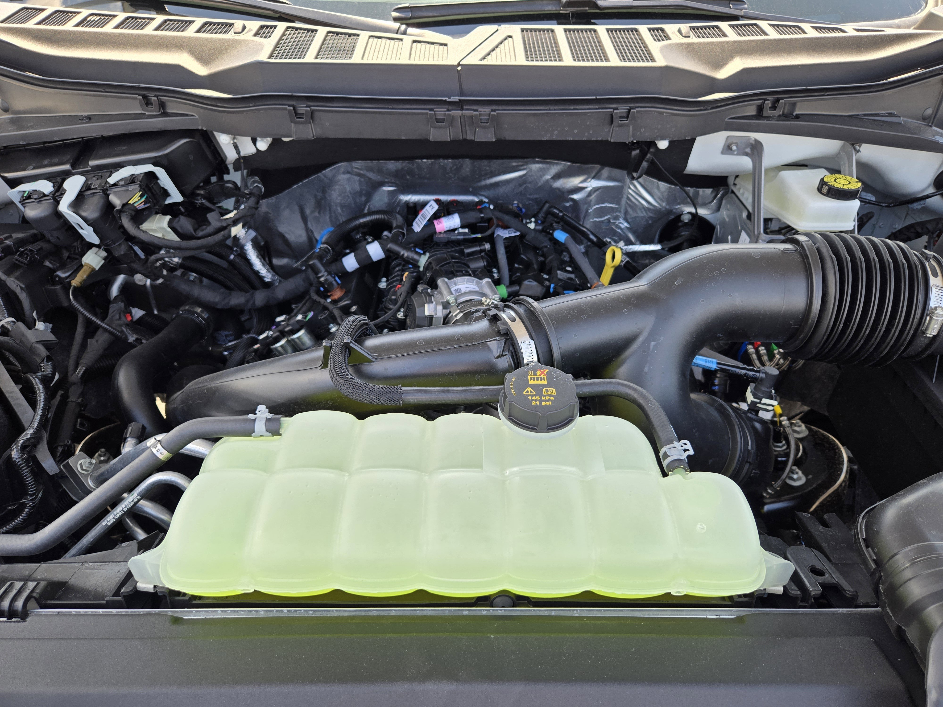 New 2026 Oxford White Ford XL image 20