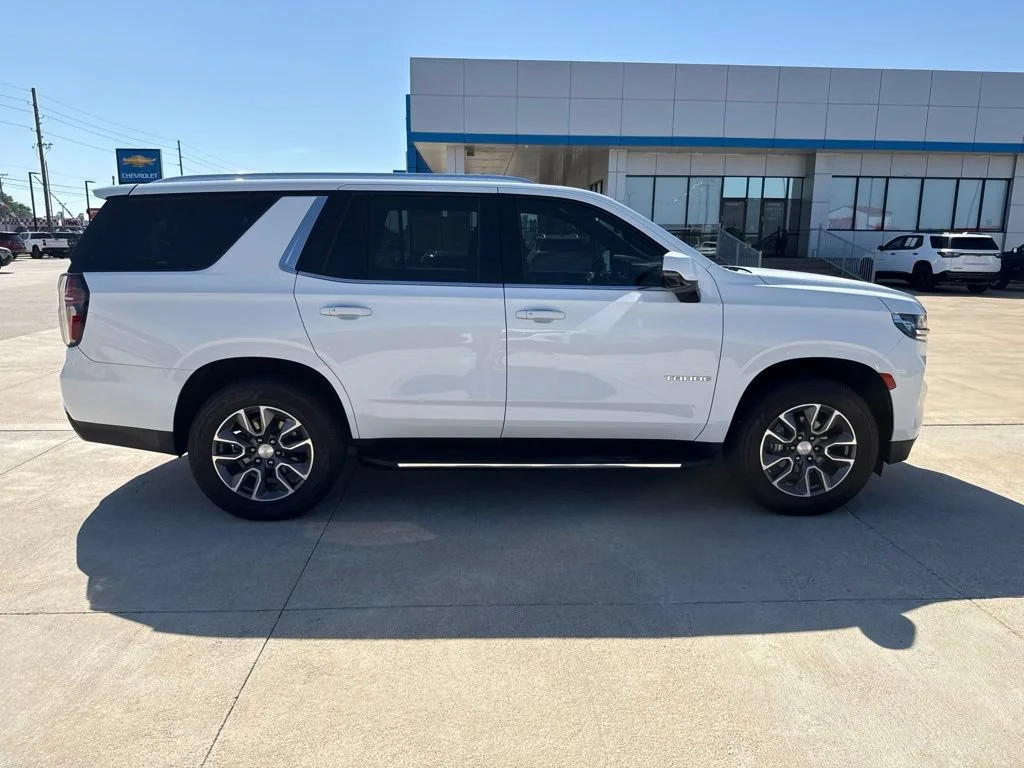Used 2022 Summit White Chevrolet LT image 21