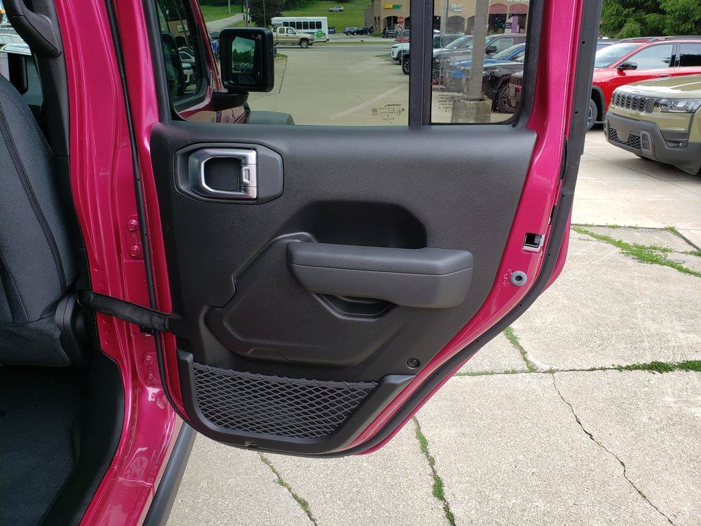 New 2026 Tuscadero Pearl-Coat Exterior Paint Jeep Willys image 19