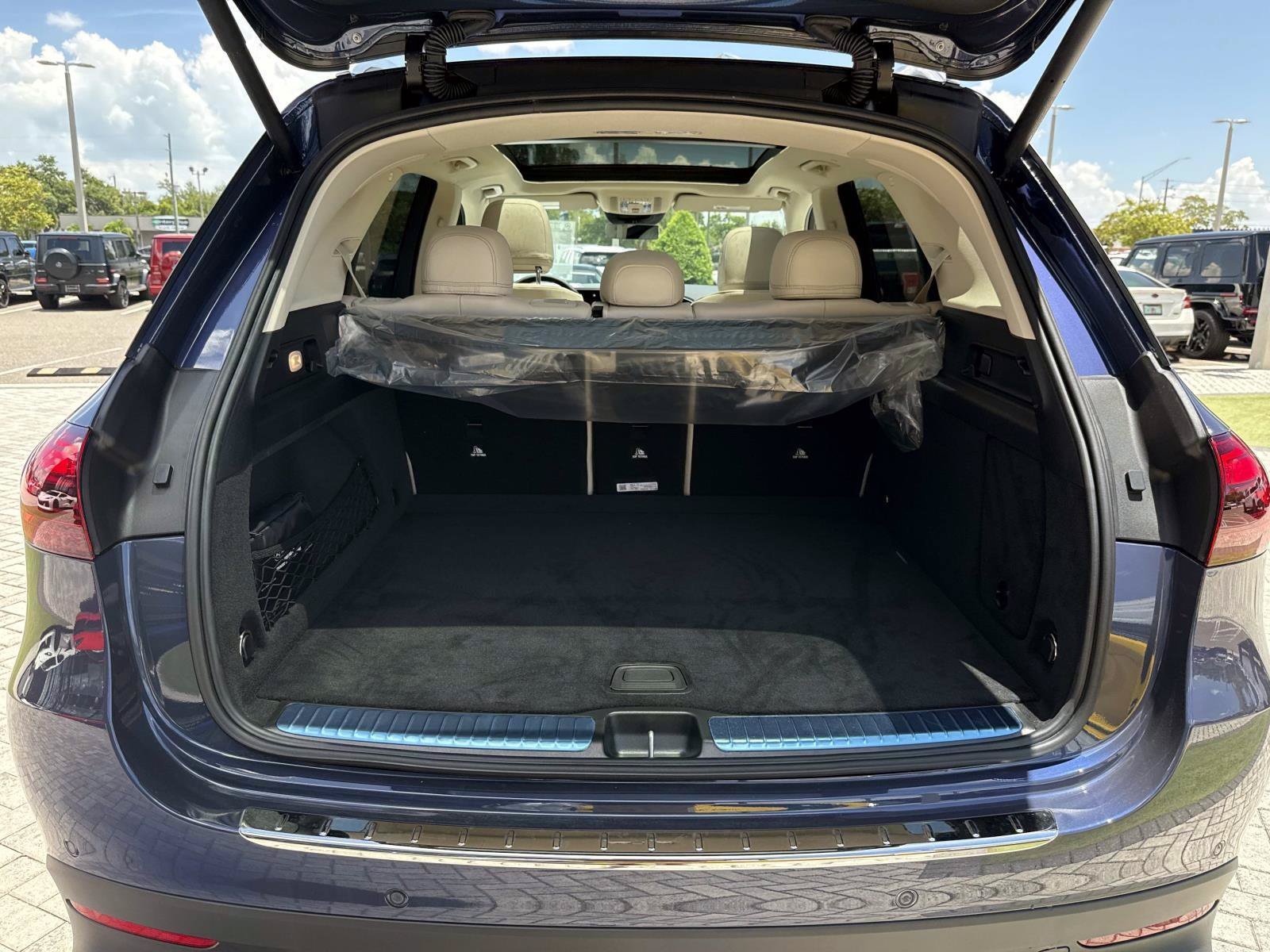 New 2026 Twilight Blue Metallic Mercedes-Benz 350 SUV image 10