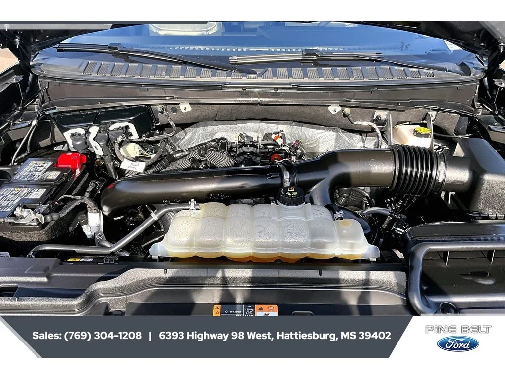 Used 2025 Stone Blue Metallic Ford Active image 8