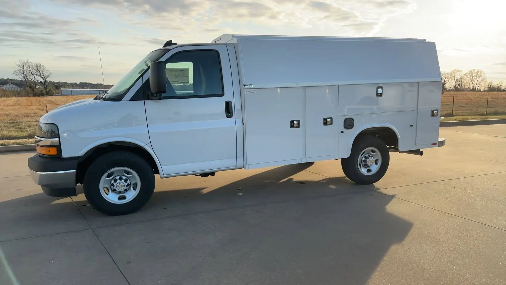 New 2025 Summit White Chevrolet Work Van image 5
