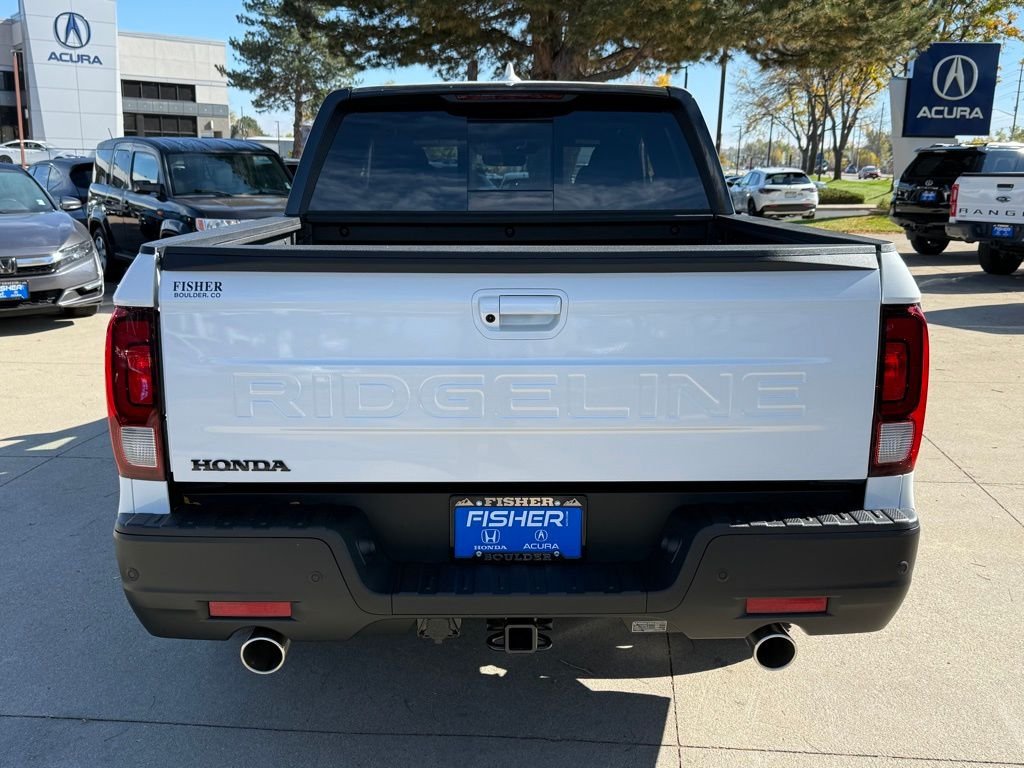 2026 Honda Ridgeline Black Edition photo 3