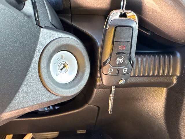 New 2026 Carbonized Gray Metallic Ford XLT image 24