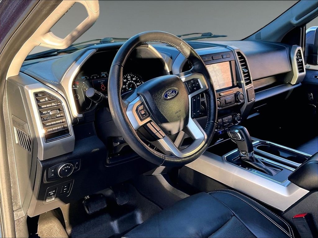 Used 2020 Blue Ford Lariat image 8