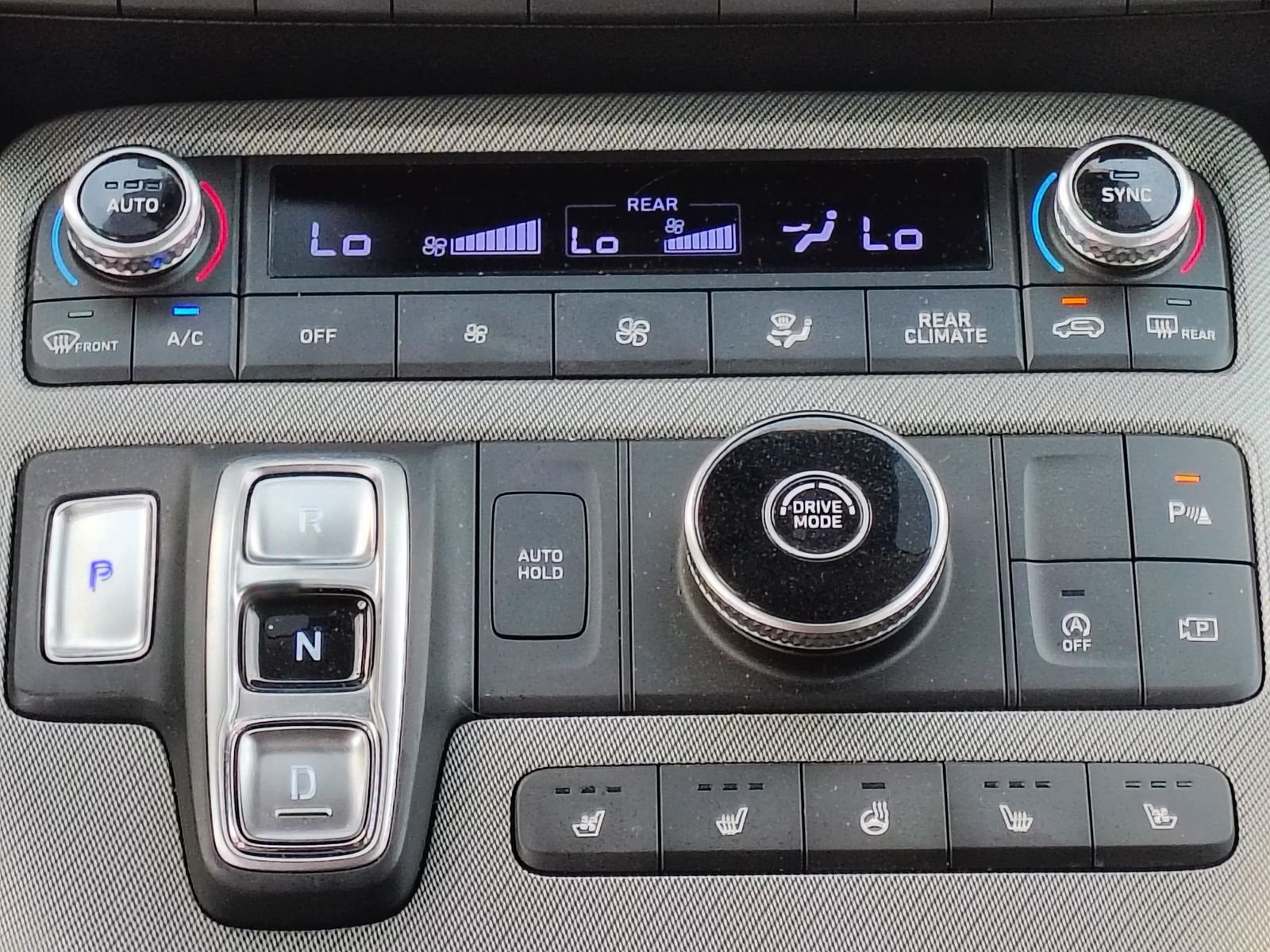 Used 2024 Black Hyundai SEL image 20