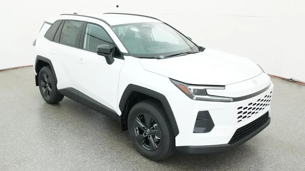 New 2026 Ice Cap Toyota LE image 17