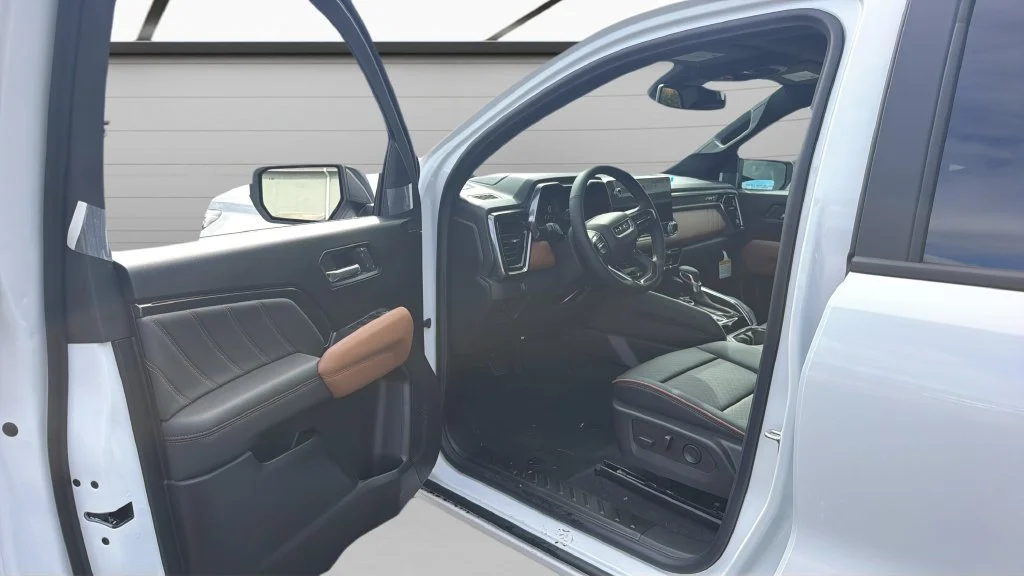 New 2026 Summit White GMC AT4 image 12