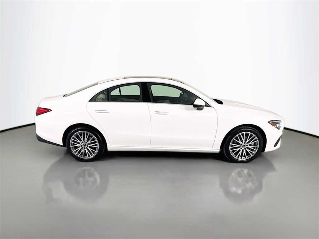 2025 Mercedes Benz CLA 250 4MATIC photo 4