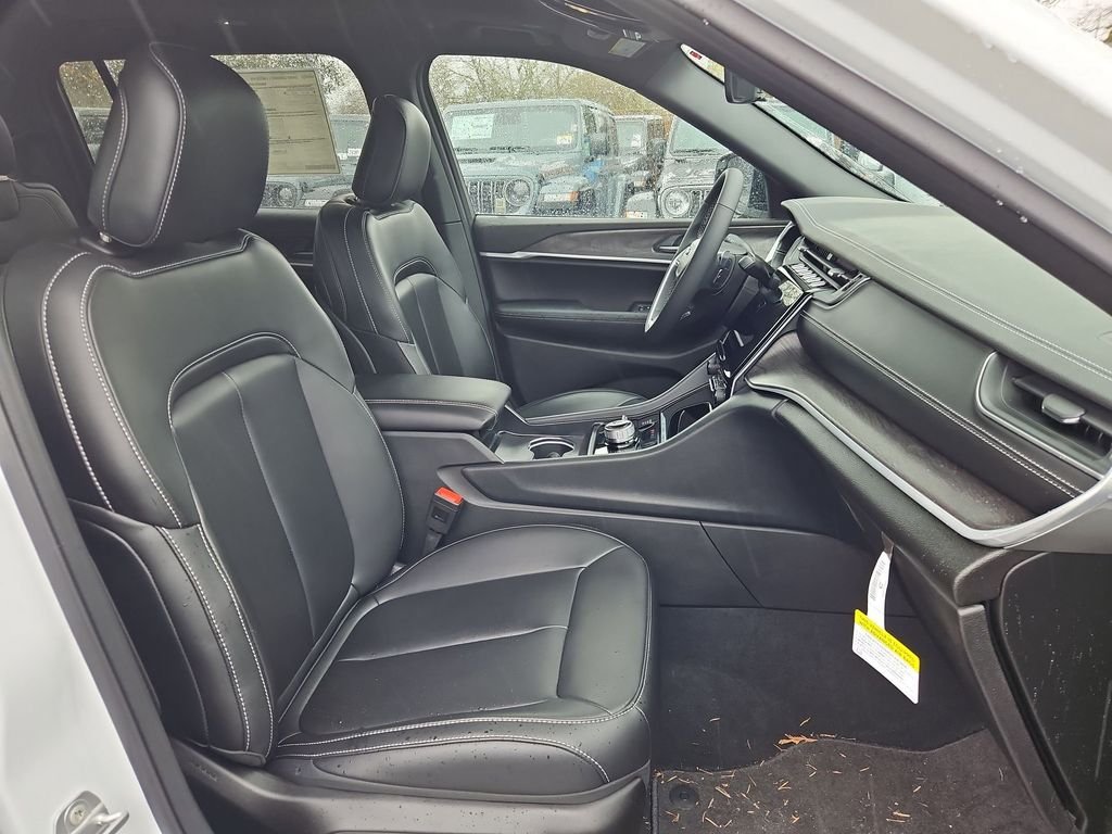 2025 Jeep Grand Cherokee L Limited - Photo 16