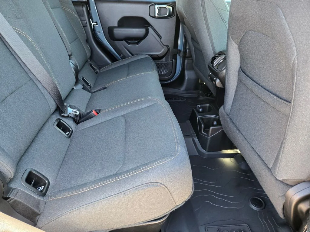 Used 2025 Gray Jeep Sport S image 20