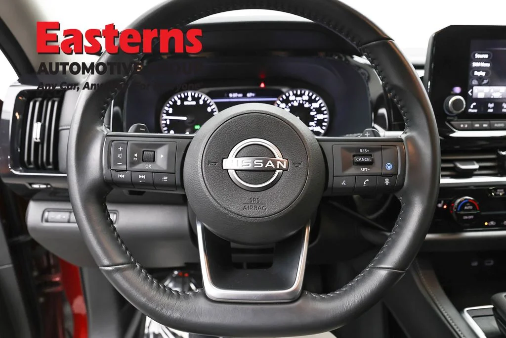 Used 2025 Red Nissan SV image 10