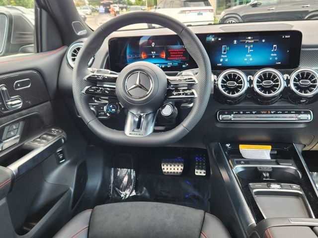 New 2026 Mountain Grey Metallic Mercedes-Benz GLB 35 AMG® image 13