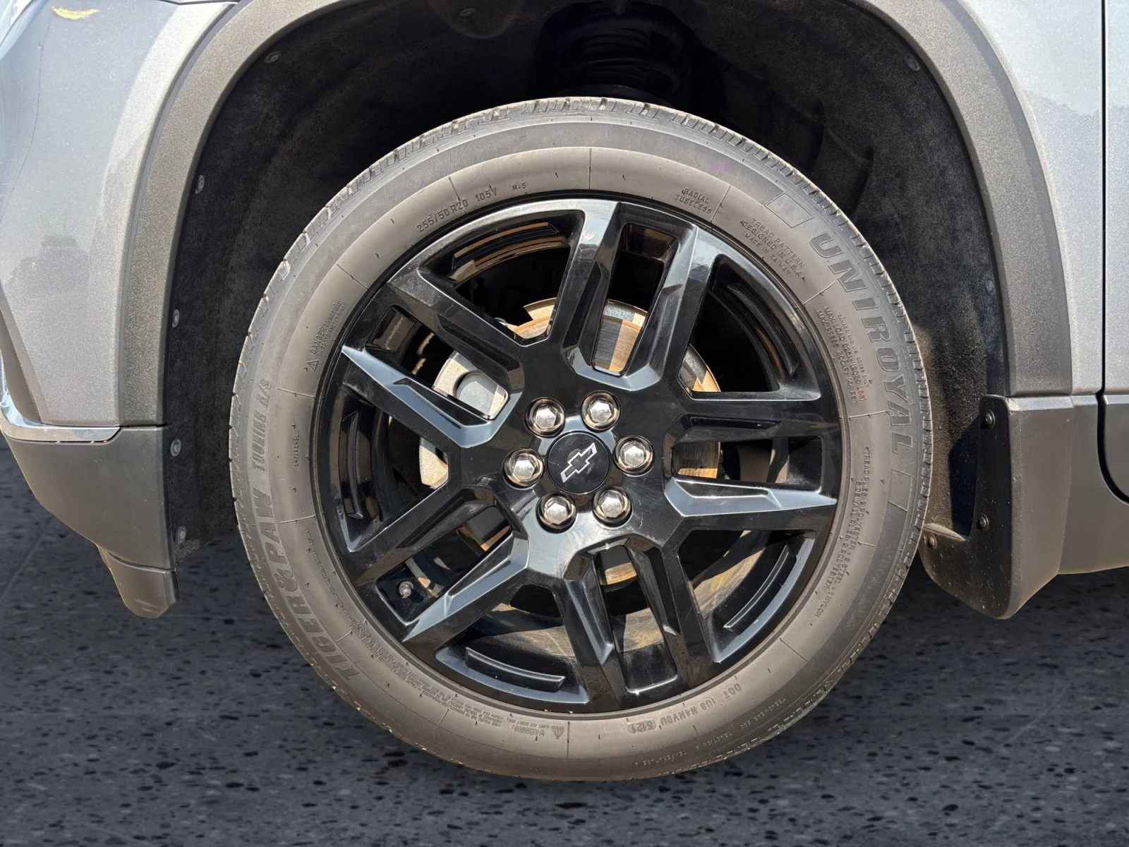 Used 2018 Gray Chevrolet LT Cloth image 9