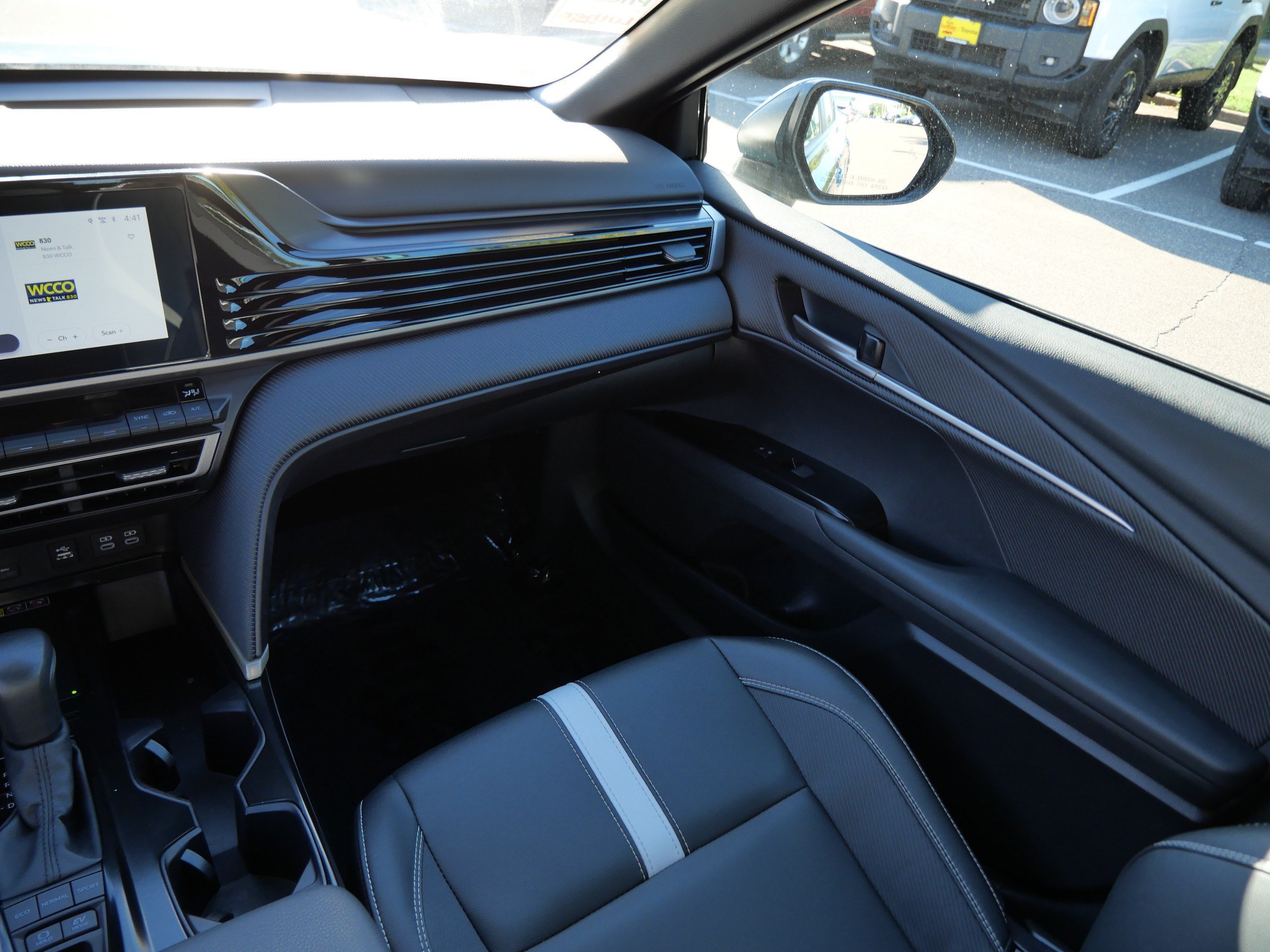 Certified Used 2026 Ocean Gem Toyota SE image 12