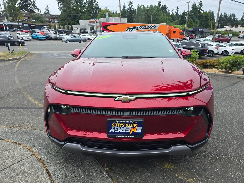 Used 2025 Chevrolet Equinox EV LT with VIN 3GN7DLRP4SS121119 for sale in North Bend, WA