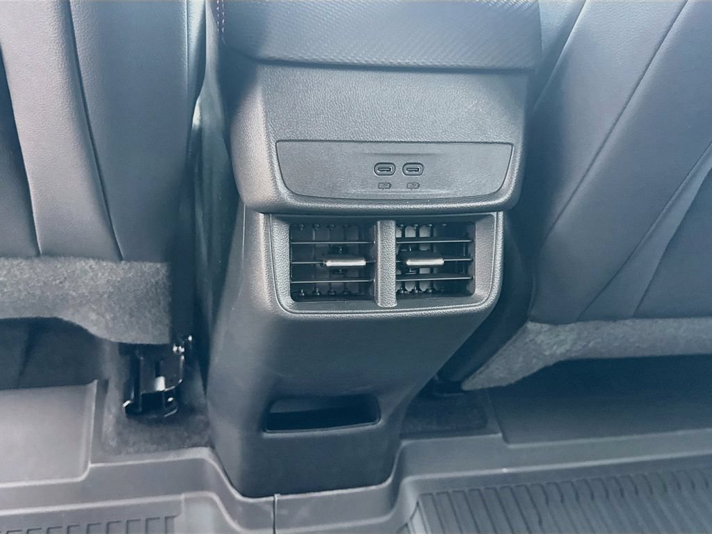 2027 Chevrolet Equinox RS - Photo 28