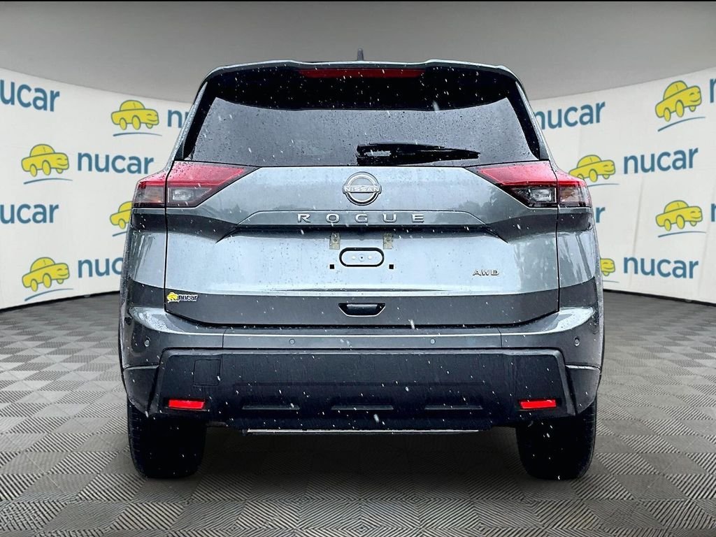 Used 2025 Gray Nissan SV image 5