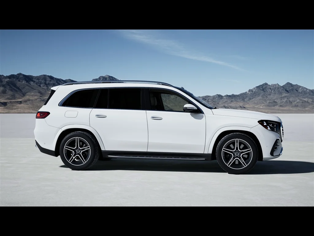 New 2027 Polar White Mercedes-Benz GLS 450 image 10