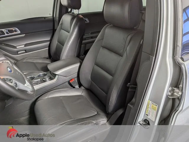 Used 2015 Silver Ford XLT image 16