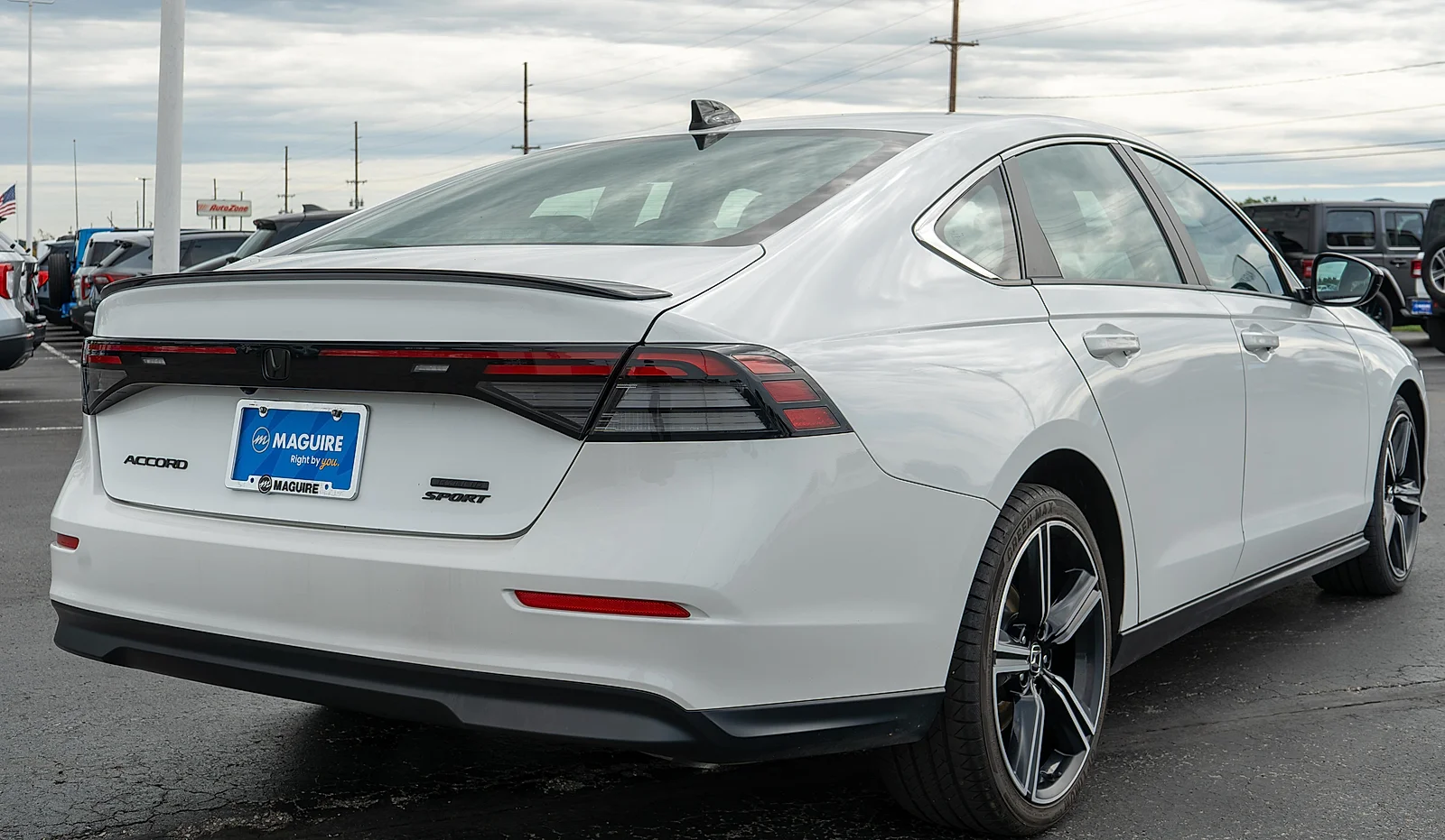 Used 2023  Honda Sport image 6