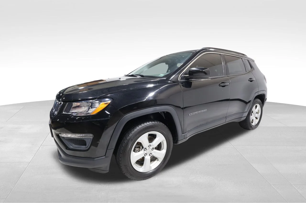 Used 2018 Black Jeep Latitude image 6