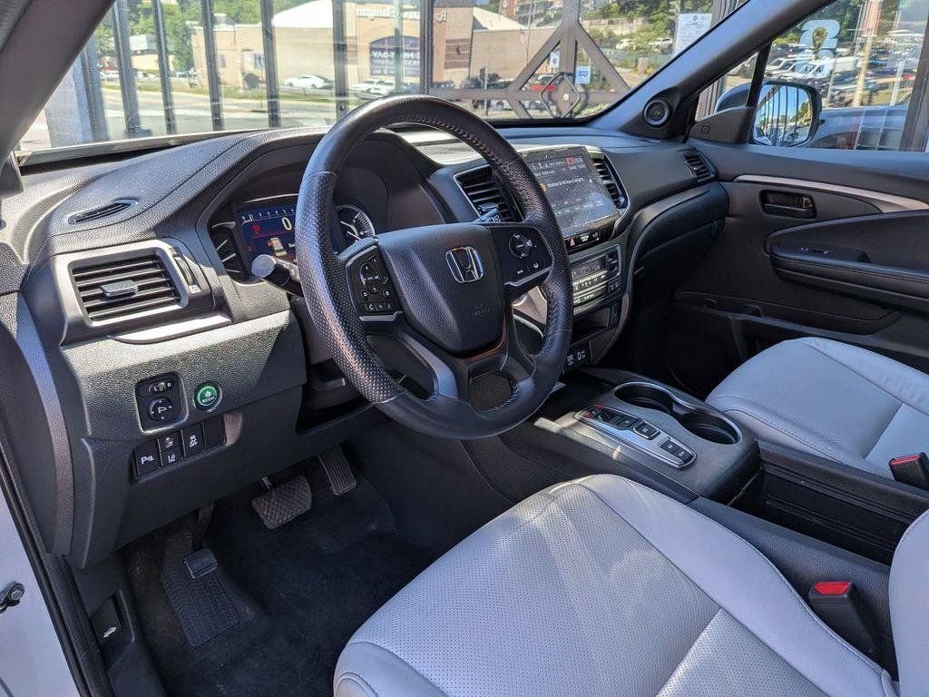 Used 2023  Honda EX-L image 14