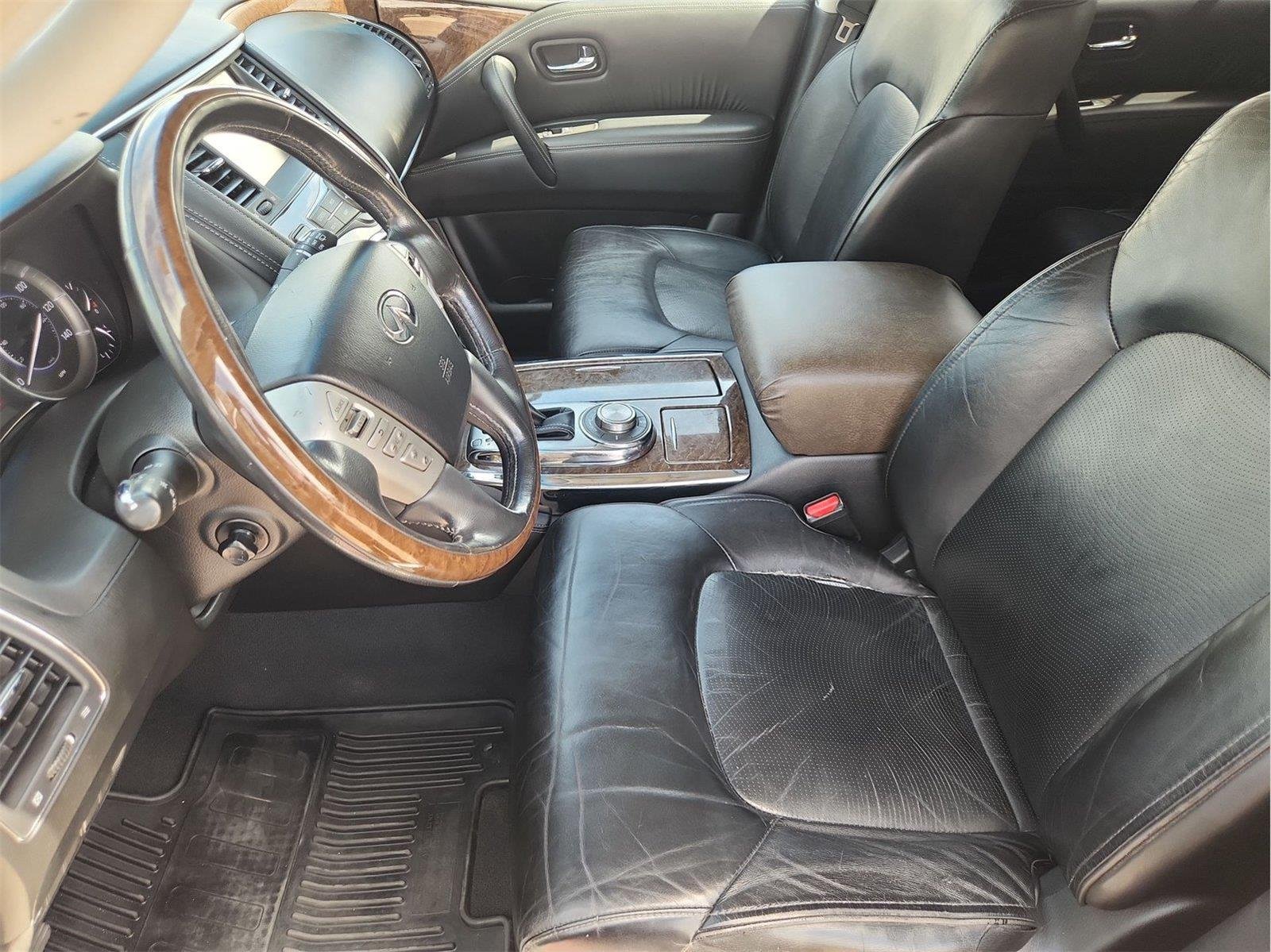 2015 INFINITI QX80 photo 19 of 34