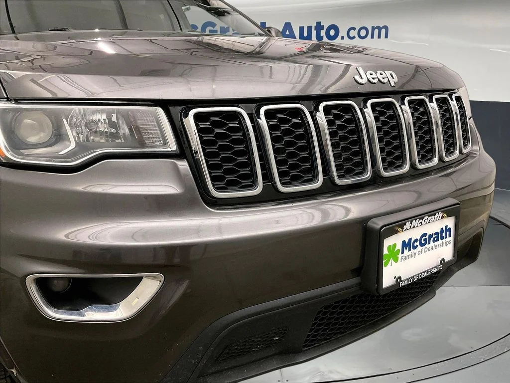 Used 2017 Gray Jeep Laredo image 32