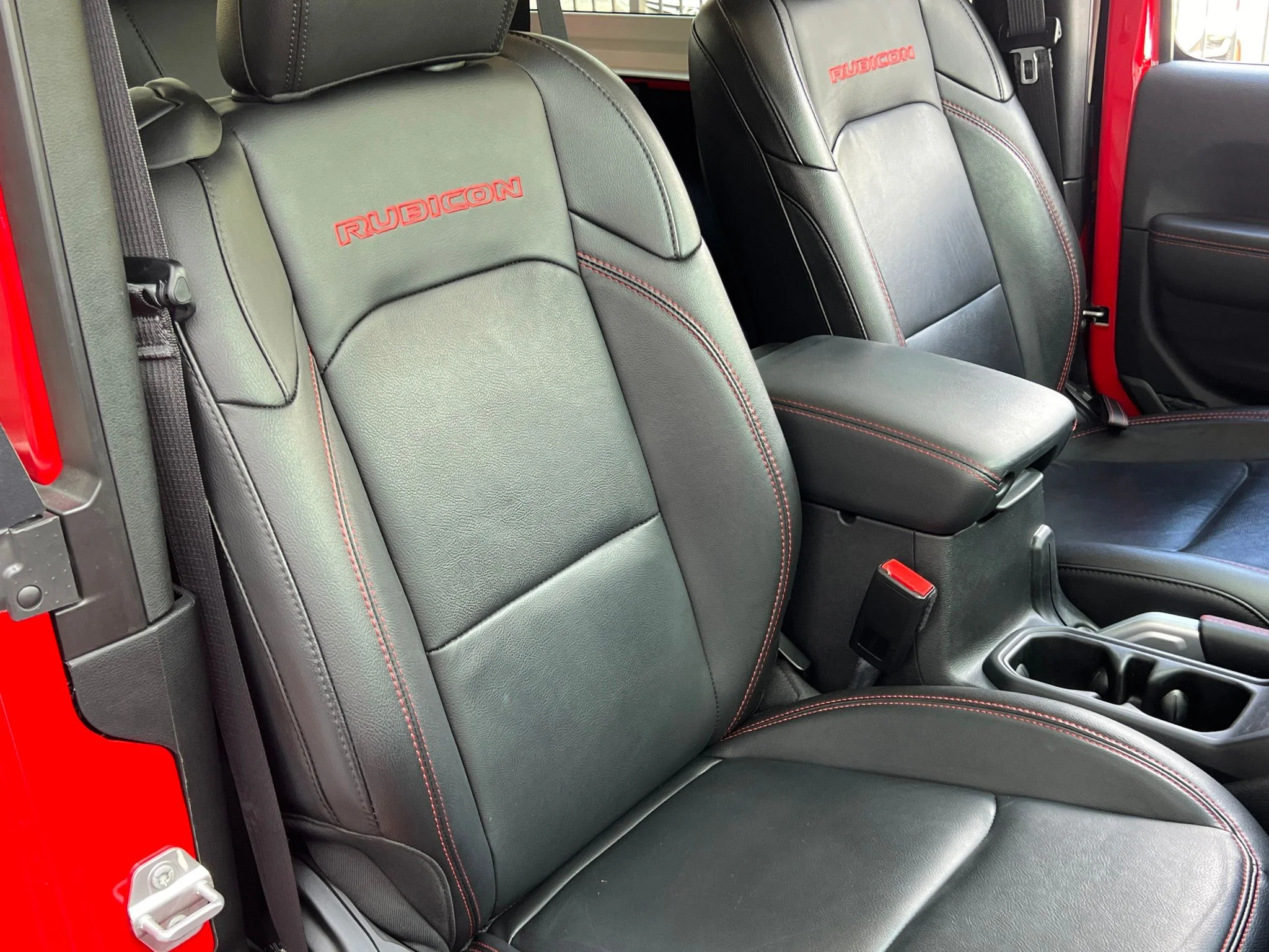 Used 2021 Red Jeep Rubicon image 29