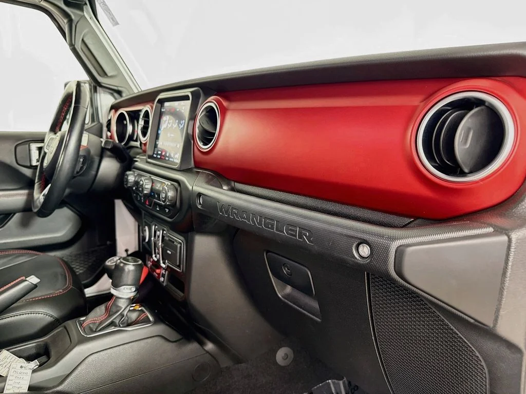 Used 2021 White Jeep Unlimited Rubicon image 30