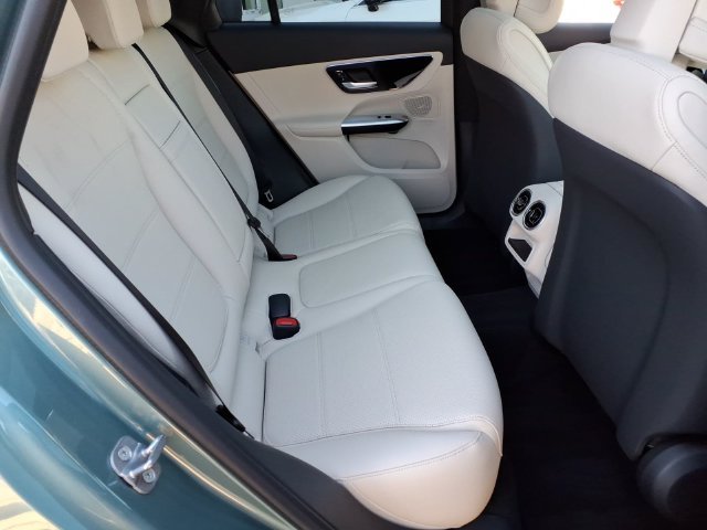 New 2027 Silver Mercedes-Benz GLC 300 image 20